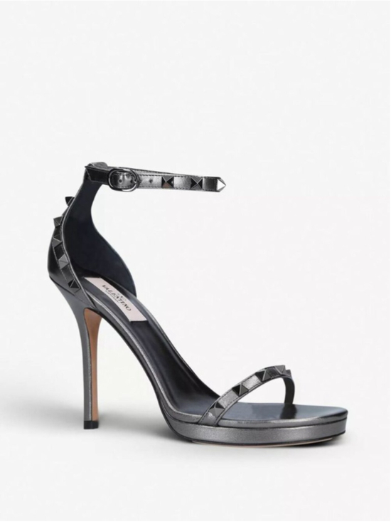 Valentino Garavani Shoes - VALENTINO GARAVANI Rockstud metallic leather sandals Size 40